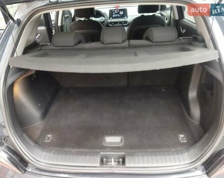 Серый Хендай Kona, объемом двигателя 0 л и пробегом 30 тыс. км за 15999 $, фото 28 на Automoto.ua