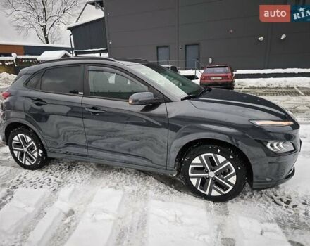 Серый Хендай Kona, объемом двигателя 0 л и пробегом 50 тыс. км за 17650 $, фото 16 на Automoto.ua