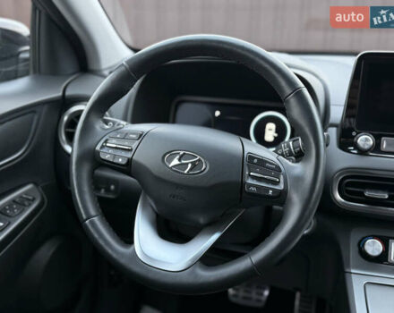 Сірий Хендай Kona, об'ємом двигуна 0 л та пробігом 88 тис. км за 17600 $, фото 25 на Automoto.ua