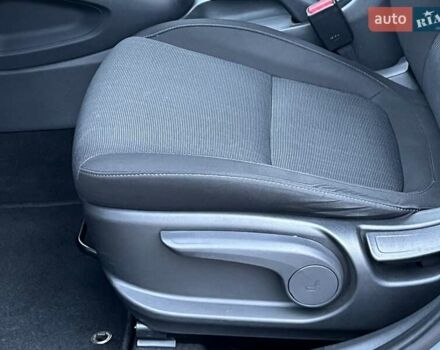 Сірий Хендай Kona, об'ємом двигуна 1.6 л та пробігом 53 тис. км за 18900 $, фото 57 на Automoto.ua