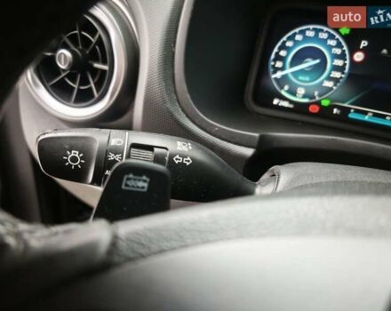 Серый Хендай Kona, объемом двигателя 0 л и пробегом 50 тыс. км за 17650 $, фото 47 на Automoto.ua