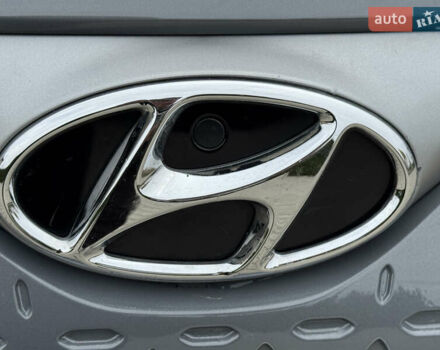 Серый Хендай Kona, объемом двигателя 0 л и пробегом 82 тыс. км за 17888 $, фото 13 на Automoto.ua