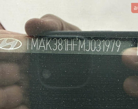 Серый Хендай Kona, объемом двигателя 0 л и пробегом 50 тыс. км за 18500 $, фото 70 на Automoto.ua