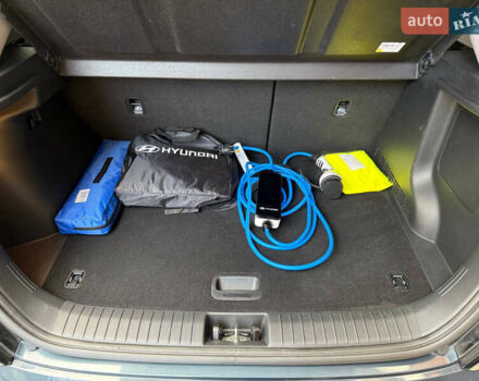 Сірий Хендай Kona, об'ємом двигуна 0 л та пробігом 72 тис. км за 17700 $, фото 21 на Automoto.ua