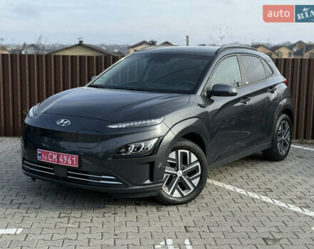 Серый Хендай Kona, объемом двигателя 0 л и пробегом 41 тыс. км за 18000 $, фото 1 на Automoto.ua