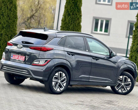 Серый Хендай Kona, объемом двигателя 0 л и пробегом 56 тыс. км за 17299 $, фото 19 на Automoto.ua