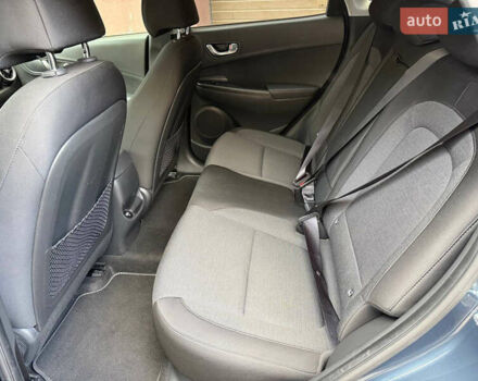 Сірий Хендай Kona, об'ємом двигуна 0 л та пробігом 72 тис. км за 17700 $, фото 22 на Automoto.ua