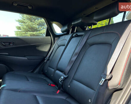 Сірий Хендай Kona, об'ємом двигуна 1.6 л та пробігом 17 тис. км за 25750 $, фото 12 на Automoto.ua