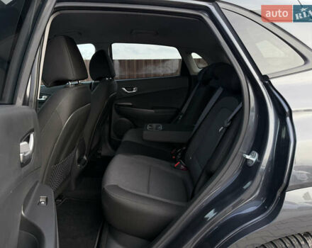 Серый Хендай Kona, объемом двигателя 0 л и пробегом 41 тыс. км за 18000 $, фото 15 на Automoto.ua