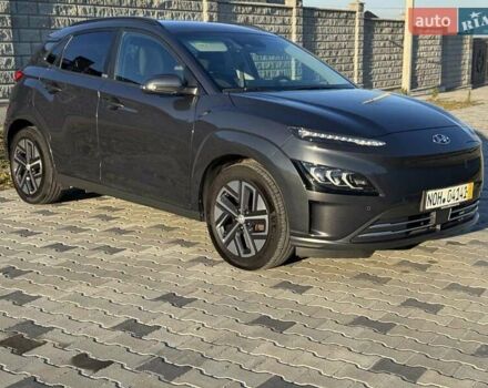 Серый Хендай Kona, объемом двигателя 0 л и пробегом 51 тыс. км за 16999 $, фото 10 на Automoto.ua