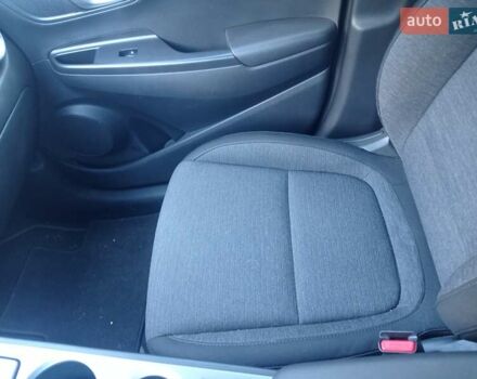 Серый Хендай Kona, объемом двигателя 0 л и пробегом 75 тыс. км за 17435 $, фото 22 на Automoto.ua