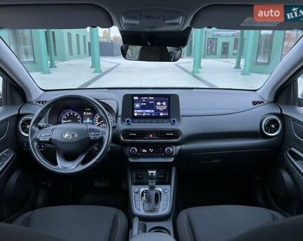 Сірий Хендай Kona, об'ємом двигуна 1.6 л та пробігом 53 тис. км за 18900 $, фото 38 на Automoto.ua