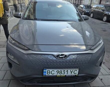 Серый Хендай Kona, объемом двигателя 0 л и пробегом 150 тыс. км за 20900 $, фото 5 на Automoto.ua