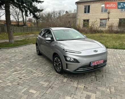 Серый Хендай Kona, объемом двигателя 0 л и пробегом 61 тыс. км за 17900 $, фото 1 на Automoto.ua