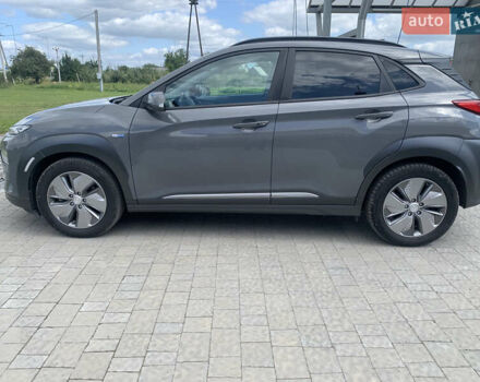 Сірий Хендай Kona, об'ємом двигуна 0 л та пробігом 66 тис. км за 18562 $, фото 1 на Automoto.ua
