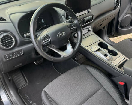 Сірий Хендай Kona, об'ємом двигуна 0 л та пробігом 19 тис. км за 17400 $, фото 15 на Automoto.ua