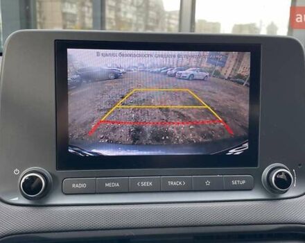 Сірий Хендай Kona, об'ємом двигуна 1.6 л та пробігом 16 тис. км за 22390 $, фото 17 на Automoto.ua