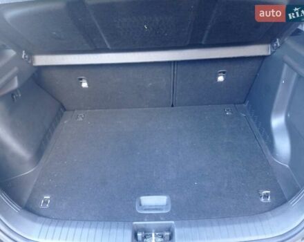 Серый Хендай Kona, объемом двигателя 0 л и пробегом 75 тыс. км за 17435 $, фото 16 на Automoto.ua