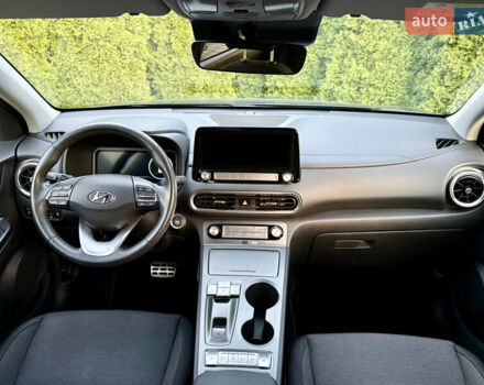 Сірий Хендай Kona, об'ємом двигуна 0 л та пробігом 19 тис. км за 18200 $, фото 21 на Automoto.ua