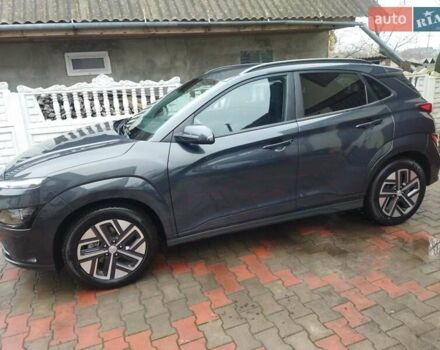 Серый Хендай Kona, объемом двигателя 0 л и пробегом 30 тыс. км за 15999 $, фото 6 на Automoto.ua