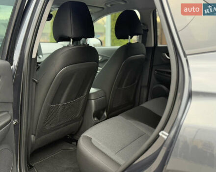 Серый Хендай Kona, объемом двигателя 0 л и пробегом 56 тыс. км за 17299 $, фото 49 на Automoto.ua