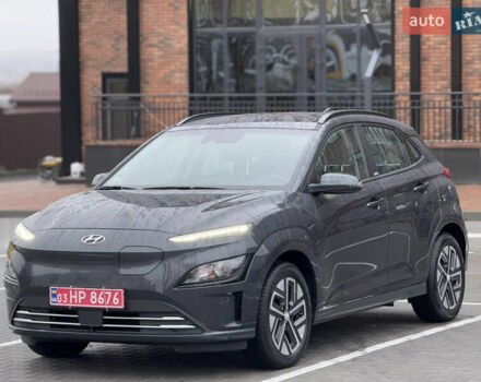 Серый Хендай Kona, объемом двигателя 0 л и пробегом 52 тыс. км за 17299 $, фото 79 на Automoto.ua