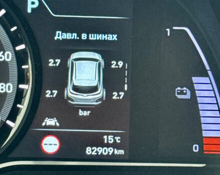 Серый Хендай Kona, объемом двигателя 0 л и пробегом 82 тыс. км за 17888 $, фото 98 на Automoto.ua