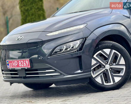 Серый Хендай Kona, объемом двигателя 0 л и пробегом 56 тыс. км за 17299 $, фото 13 на Automoto.ua