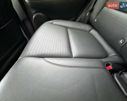 Серый Хендай Kona, объемом двигателя 0 л и пробегом 82 тыс. км за 17888 $, фото 55 на Automoto.ua