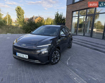 Серый Хендай Kona, объемом двигателя 0 л и пробегом 43 тыс. км за 16900 $, фото 5 на Automoto.ua