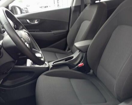 Сірий Хендай Kona, об'ємом двигуна 1.6 л та пробігом 19 тис. км за 23000 $, фото 11 на Automoto.ua