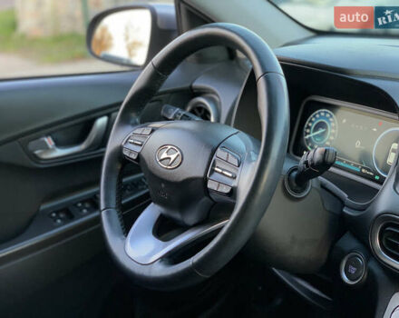 Серый Хендай Kona, объемом двигателя 0 л и пробегом 35 тыс. км за 17999 $, фото 38 на Automoto.ua