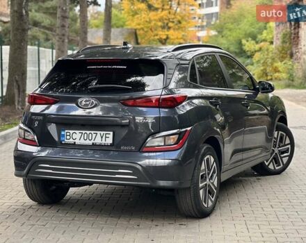 Серый Хендай Kona, объемом двигателя 0 л и пробегом 58 тыс. км за 16950 $, фото 2 на Automoto.ua