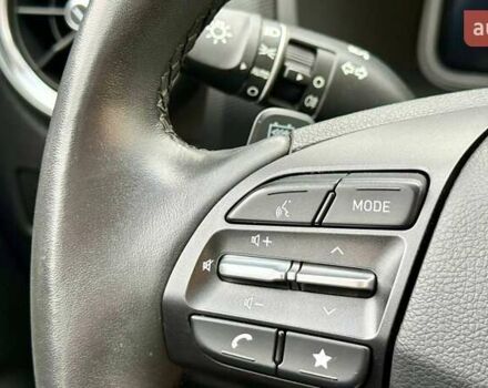 Серый Хендай Kona, объемом двигателя 0 л и пробегом 97 тыс. км за 18700 $, фото 22 на Automoto.ua