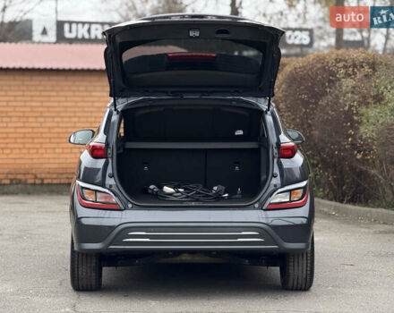 Сірий Хендай Kona, об'ємом двигуна 0 л та пробігом 59 тис. км за 16900 $, фото 32 на Automoto.ua