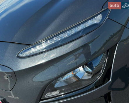 Сірий Хендай Kona, об'ємом двигуна 0 л та пробігом 38 тис. км за 17888 $, фото 4 на Automoto.ua