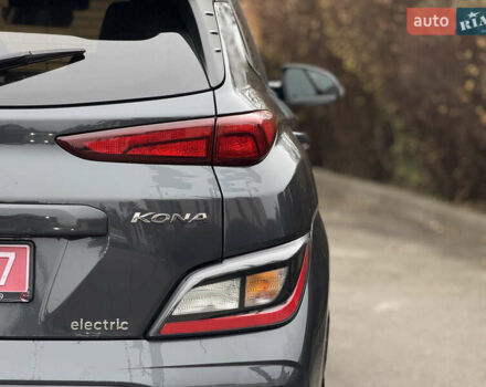 Сірий Хендай Kona, об'ємом двигуна 0 л та пробігом 59 тис. км за 16900 $, фото 13 на Automoto.ua