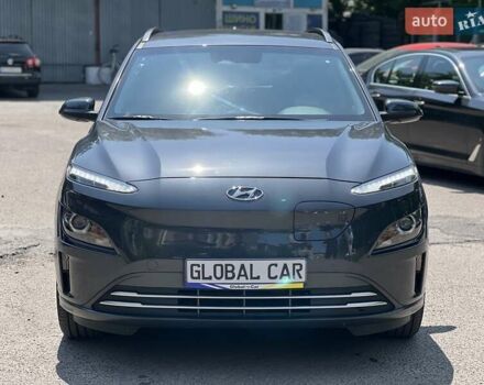 Серый Хендай Kona, объемом двигателя 0 л и пробегом 86 тыс. км за 16650 $, фото 2 на Automoto.ua