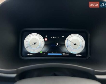 Сірий Хендай Kona, об'ємом двигуна 0 л та пробігом 93 тис. км за 16450 $, фото 15 на Automoto.ua