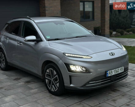Сірий Хендай Kona, об'ємом двигуна 0 л та пробігом 57 тис. км за 17700 $, фото 9 на Automoto.ua