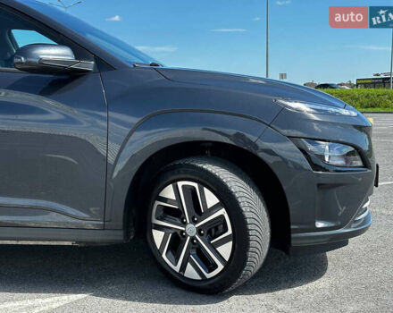 Сірий Хендай Kona, об'ємом двигуна 0 л та пробігом 38 тис. км за 17888 $, фото 15 на Automoto.ua