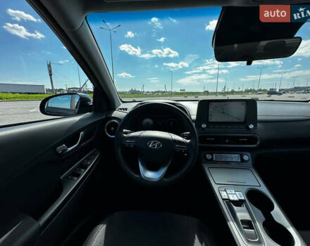 Сірий Хендай Kona, об'ємом двигуна 0 л та пробігом 38 тис. км за 17888 $, фото 36 на Automoto.ua