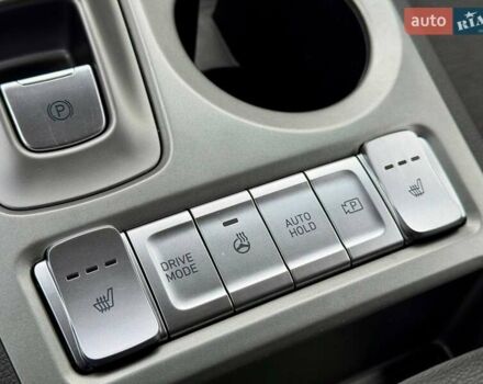 Серый Хендай Kona, объемом двигателя 0 л и пробегом 52 тыс. км за 17200 $, фото 35 на Automoto.ua