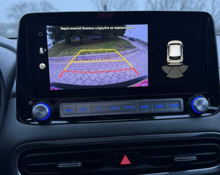 Серый Хендай Kona, объемом двигателя 0 л и пробегом 97 тыс. км за 16600 $, фото 19 на Automoto.ua