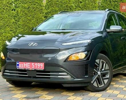 Серый Хендай Kona, объемом двигателя 0 л и пробегом 97 тыс. км за 18700 $, фото 4 на Automoto.ua