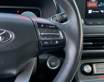 Серый Хендай Kona, объемом двигателя 0 л и пробегом 35 тыс. км за 17999 $, фото 51 на Automoto.ua