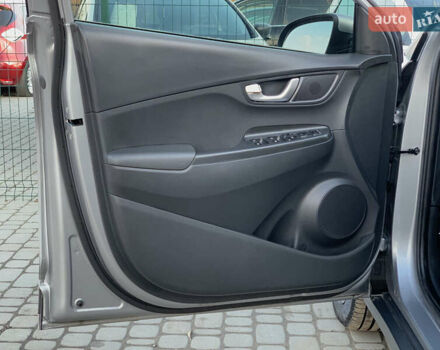 Серый Хендай Kona, объемом двигателя 0 л и пробегом 35 тыс. км за 17999 $, фото 25 на Automoto.ua