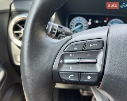 Сірий Хендай Kona, об'ємом двигуна 0 л та пробігом 86 тис. км за 16650 $, фото 18 на Automoto.ua