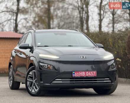 Сірий Хендай Kona, об'ємом двигуна 0 л та пробігом 59 тис. км за 16900 $, фото 2 на Automoto.ua