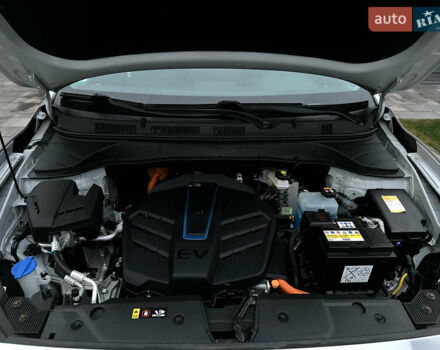 Сірий Хендай Kona, об'ємом двигуна 0 л та пробігом 57 тис. км за 17700 $, фото 39 на Automoto.ua